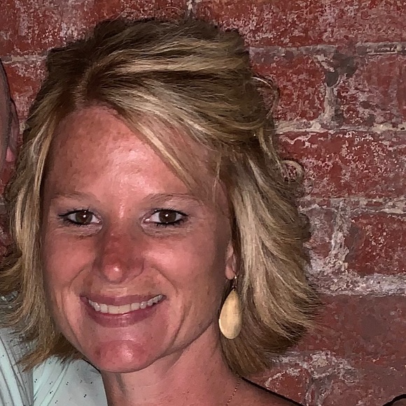 Meet your Posher, Erin - Picture 2 of 2